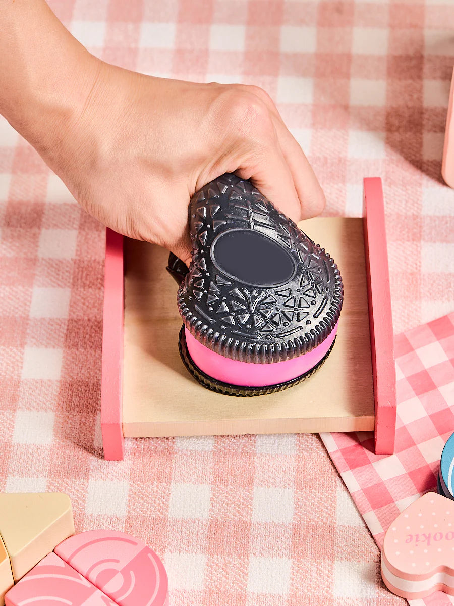 Black-fuchsia Cookie Sandwich Taba Squishy