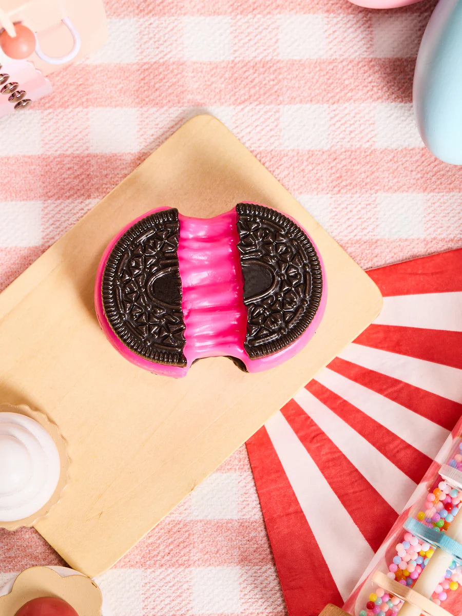 Black-fuchsia Stretchy Cookie Sandwich Taba Squishy