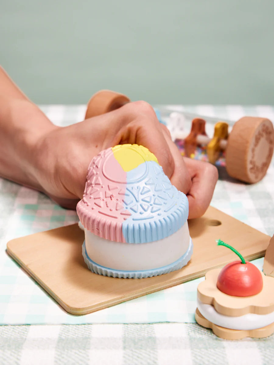 Blue-pink-yellow Cookie Sandwich Taba Squishy