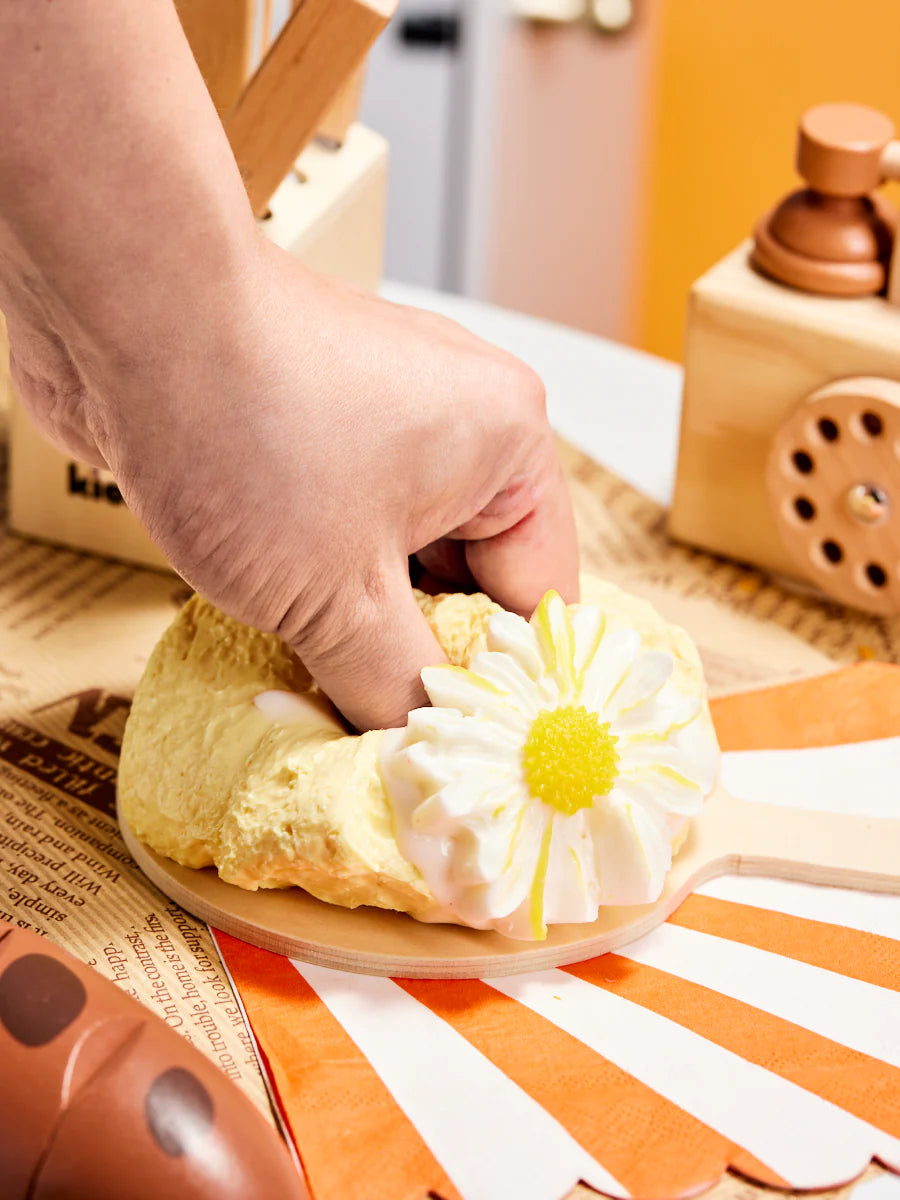 Daisy Cake Taba Squishy