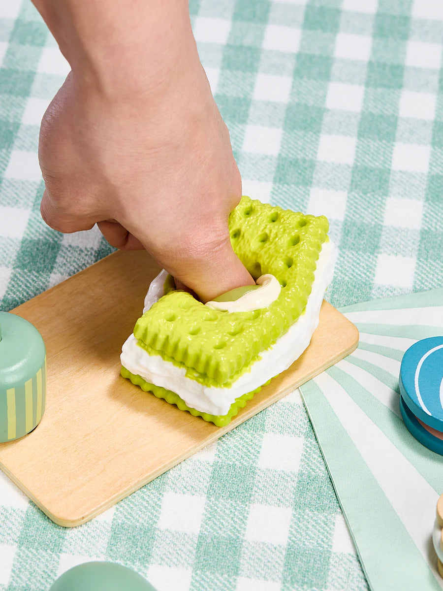 Matcha Sandwich Cookie Taba Squishy