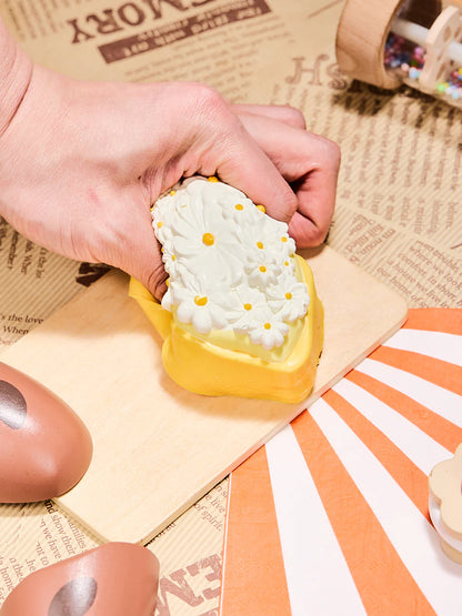 Daisy Toast Taba Squishy
